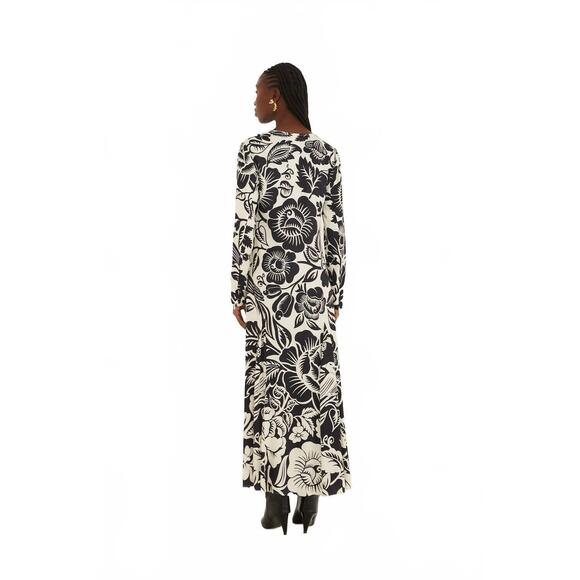 NEW FARM RIO cashews and birds maxi dress in winter white - Picture 3 of 4